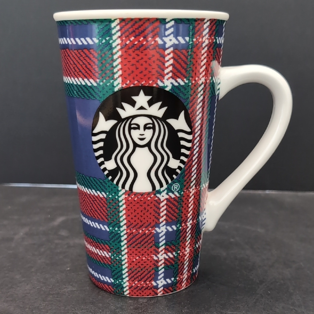 Starbucks 2017 18fl oz Red/Green/Blue Holiday Plaid Coffee Mug.